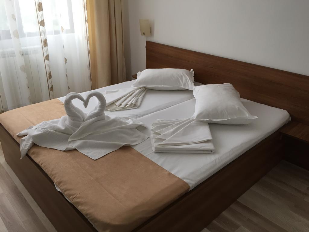 Hotel Mihaela مامايا الغرفة الصورة