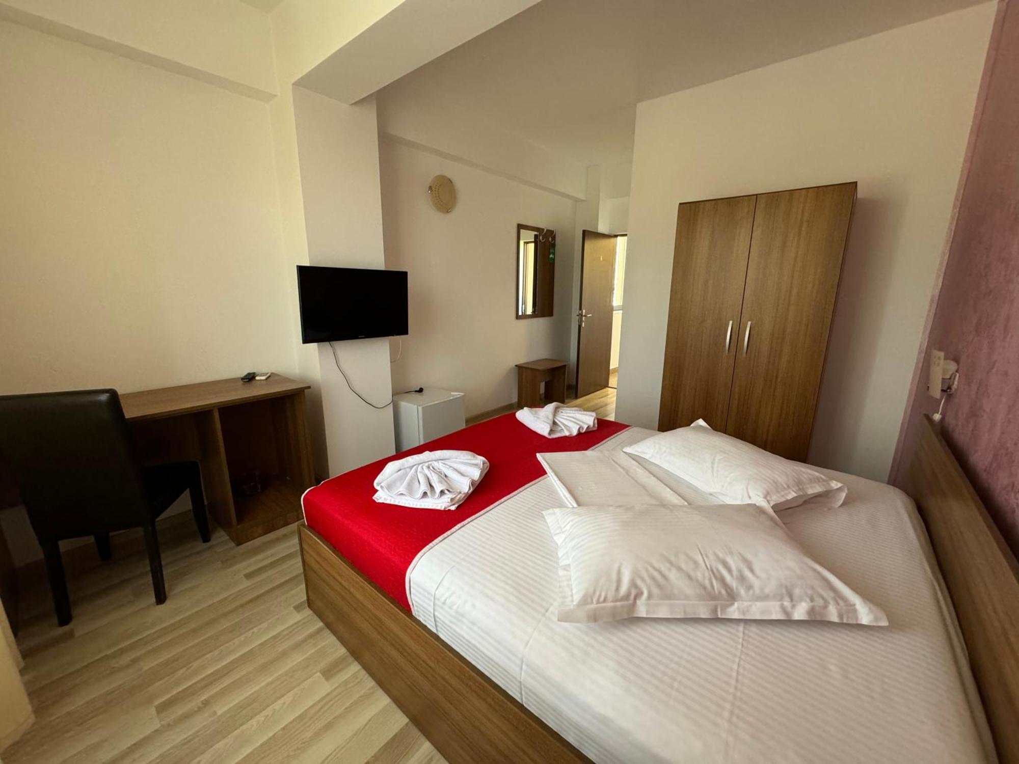 Hotel Mihaela مامايا المظهر الخارجي الصورة
