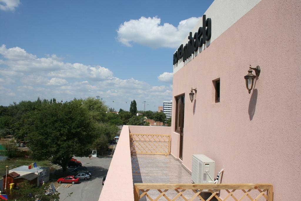 Hotel Mihaela مامايا المظهر الخارجي الصورة